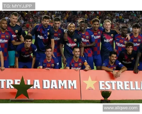 足球三大外籍球星与年轻新星激情对决 谁能问鼎荣耀之巅