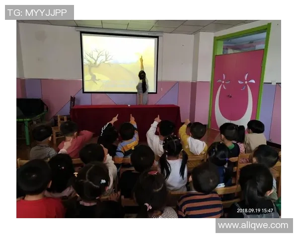 《球星爱情公寓:激情与梦想交织的足球世界与情感故事》 《球星爱情公寓:激情与梦想交织的足球世界与情感故事》