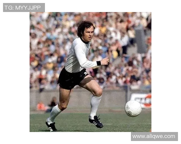 全球顶级足球球星前十排名揭晓 谁将登顶成为足球历史传奇之最 全球顶级足球球星前十排名揭晓 谁将登顶成为足球历史传奇之最