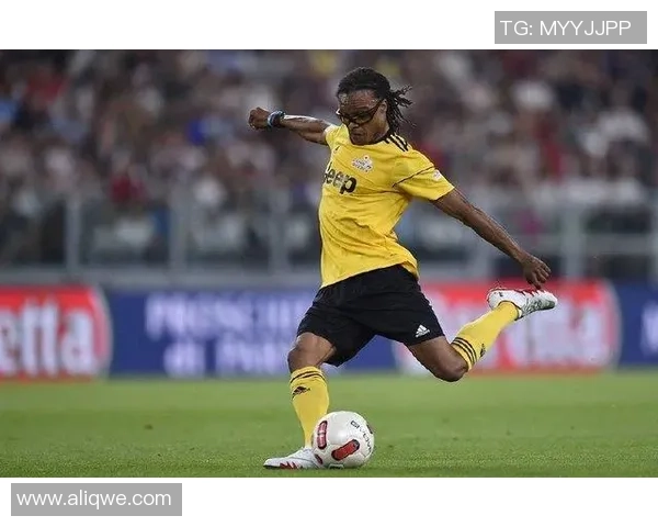 足球球星独特穿衣风格解析彰显个性与外的个性与时尚魅力